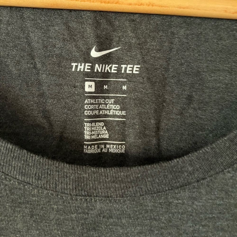 Nike Virginia Long Sleeve Tee Shirt Medium - Picture 3 of 5
